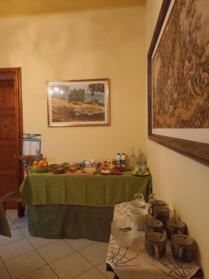 مامويادا B&B Domus Deiana المظهر الخارجي الصورة