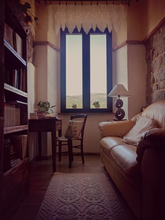 مامويادا B&B Domus Deiana المظهر الخارجي الصورة