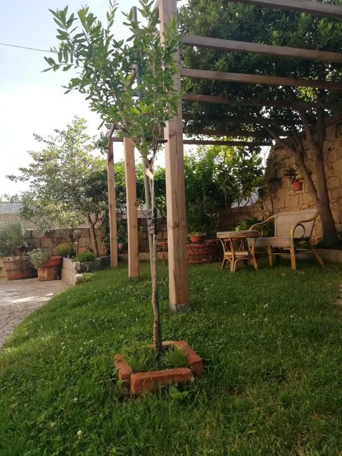 مامويادا B&B Domus Deiana المظهر الخارجي الصورة